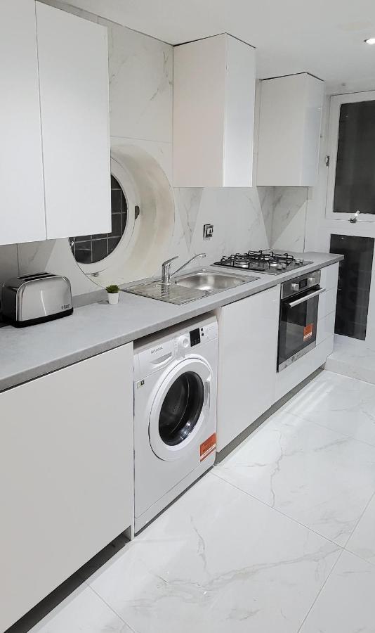 Stunning 2 Bedroom Apartment In Canary Wharf - Morland Apartments 伦敦 外观 照片